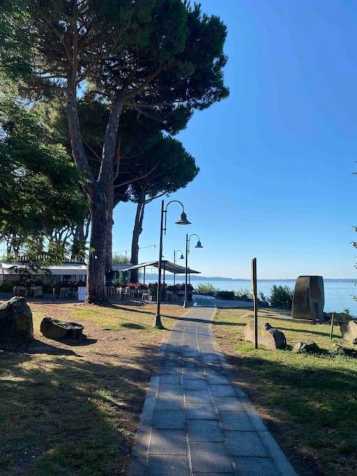 Alele2 Alloggio Turistico Trevignano Romano Exteriér fotografie